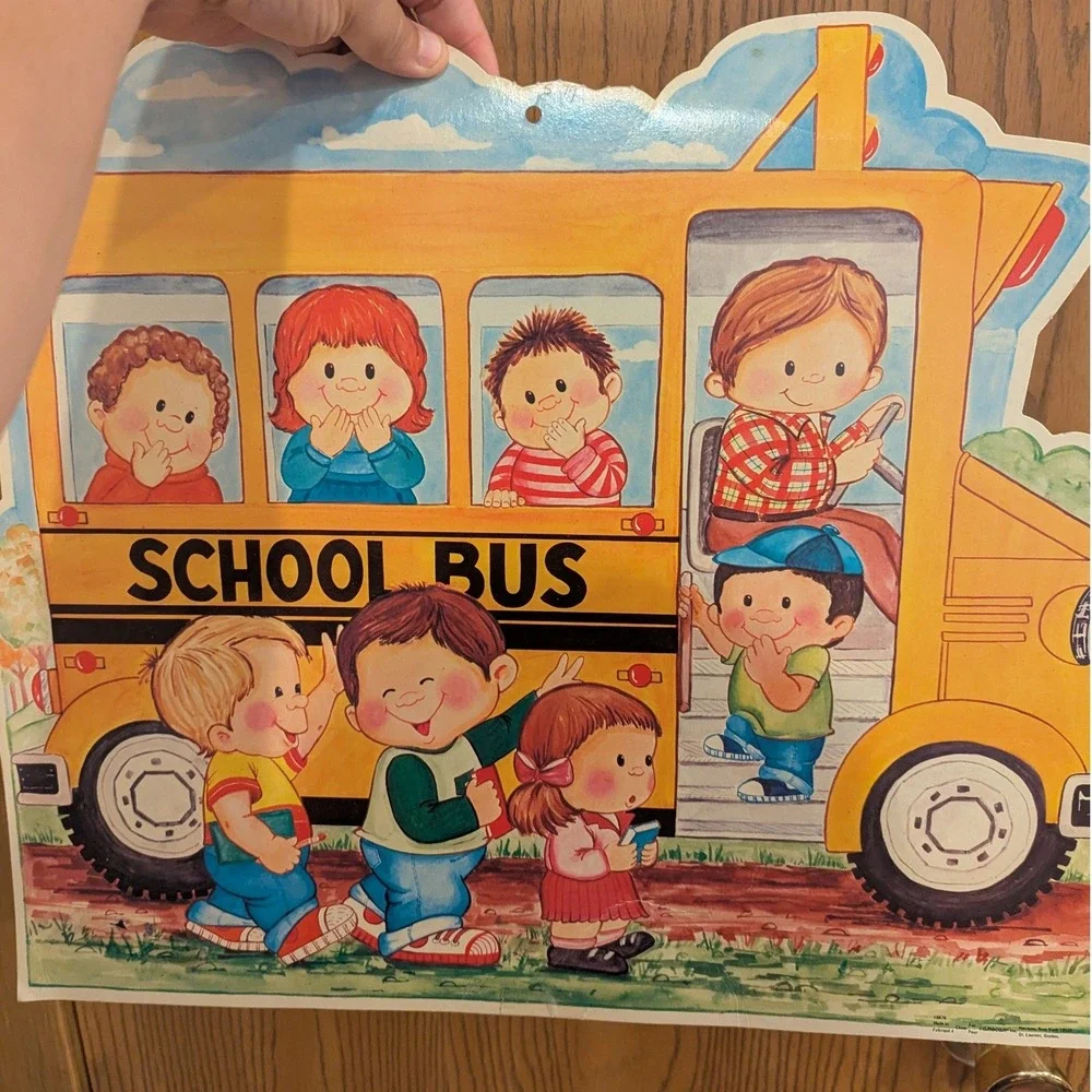 VTG School Bus Cardboard Die-Cut Wall Decor Bulletin Board Classroom Colorful
